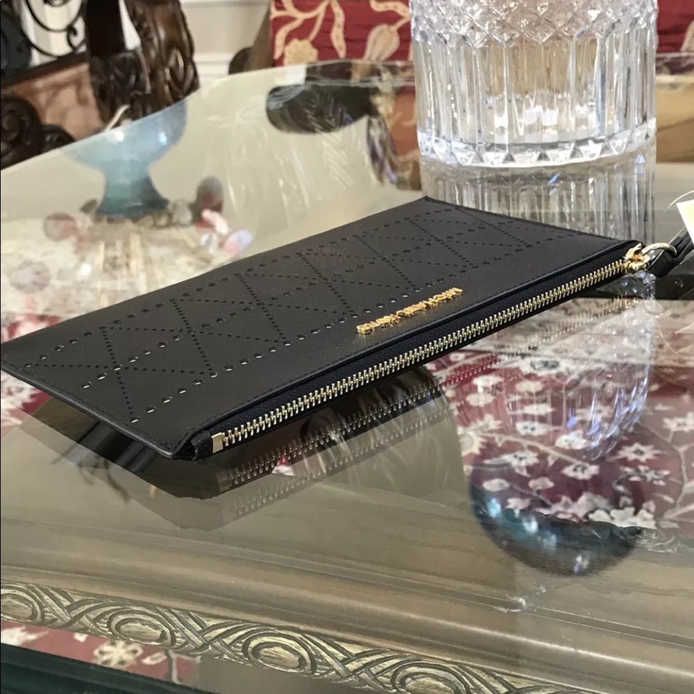 NWT Michael Kors perforated leather clutch - Picture 3 of 5